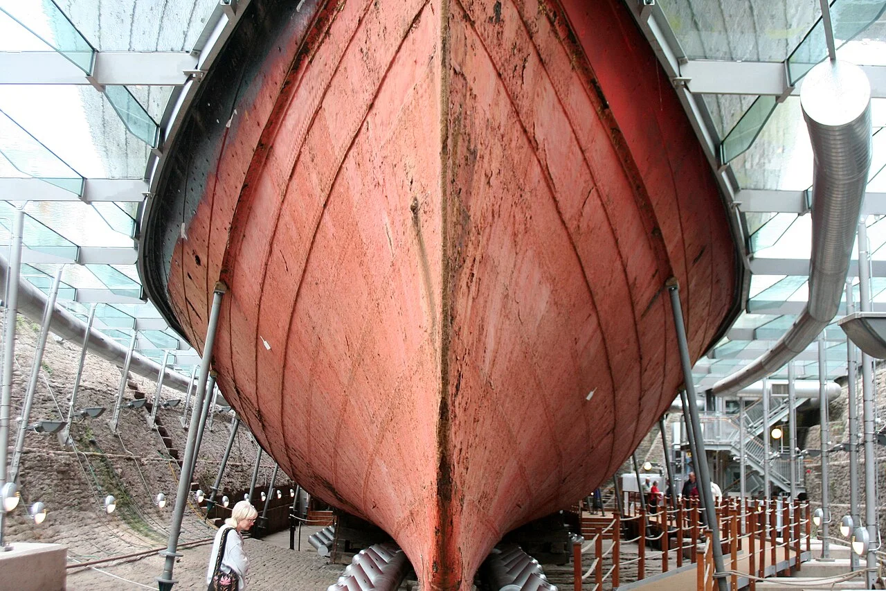 Bristol’de SS Great Britain gemisinin kuru havuzdan görülen gövdesi; Ağustos 2006.