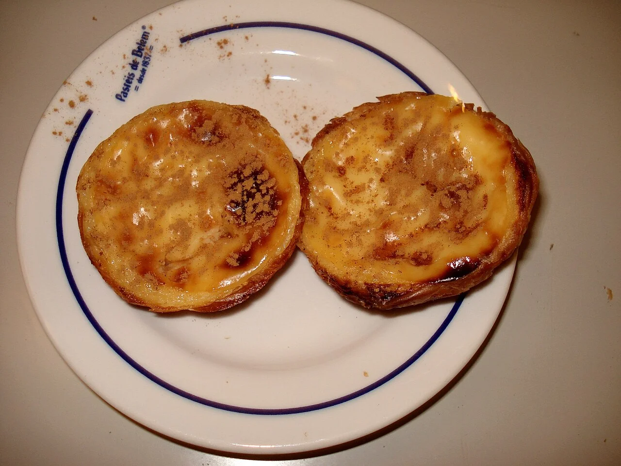 Lizbon Belém pastanesinde kremalı tartlar, Temmuz 2006 arşiv fotoğrafı