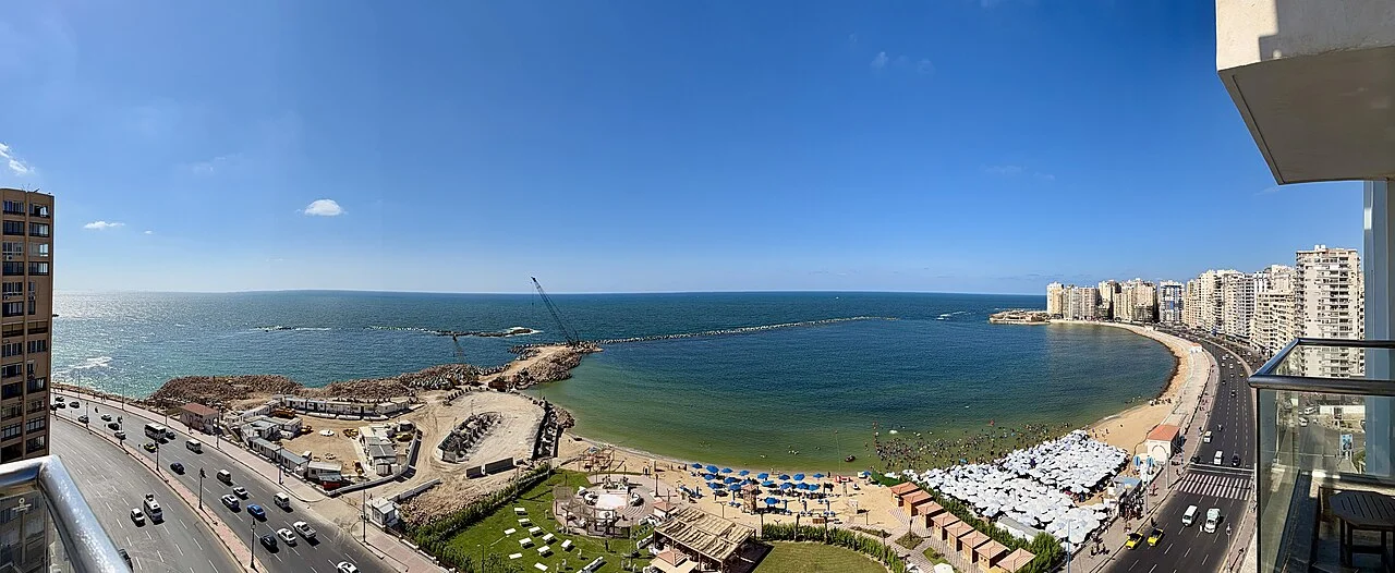 İskenderiye Corniche kıyı panoraması; Eylül 2026.