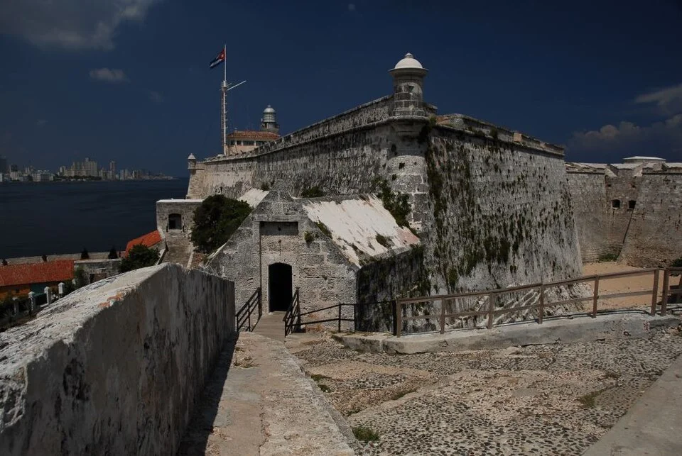 Havana limanındaki tarihî El Morro kalesi, 2006