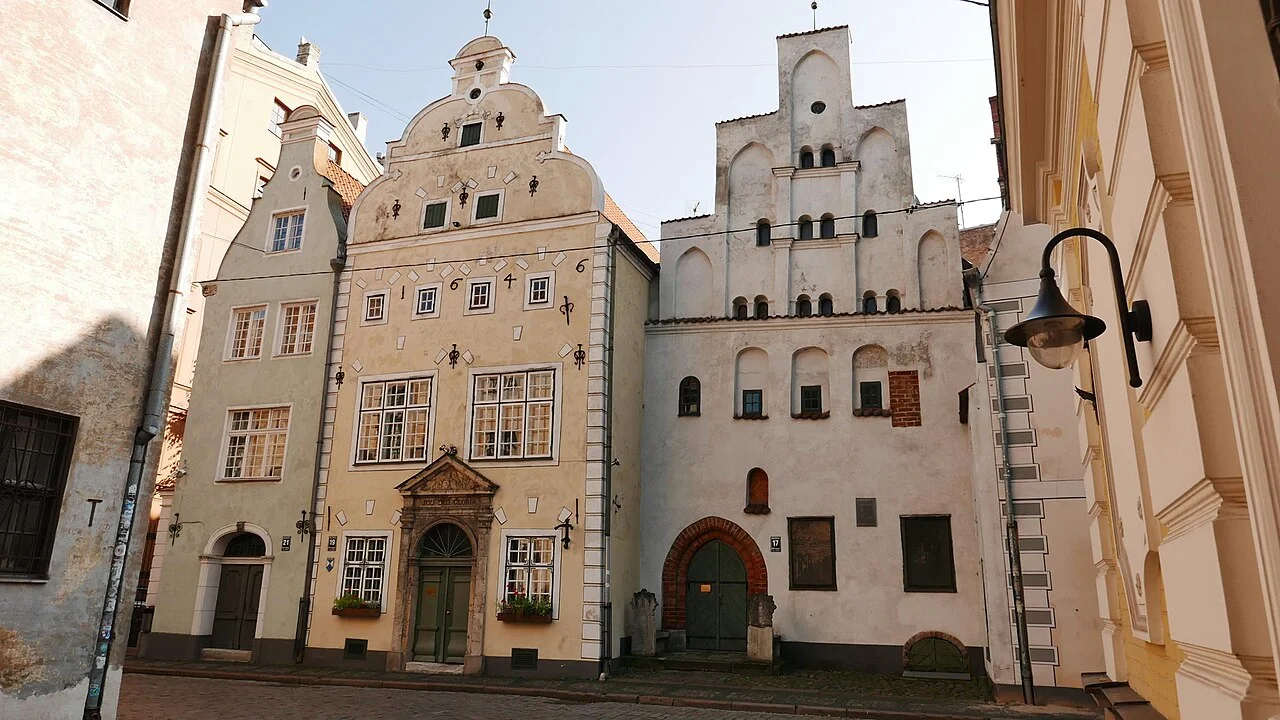 Riga eski şehrinde Three Brothers tarihî evlerinin cepheleri; 15 Eylül 2020 fotoğrafı.